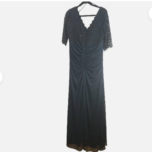 B&A By Betsy & Adam Petite V-Neck Lace-Bodice Gown - Picture 1 of 5